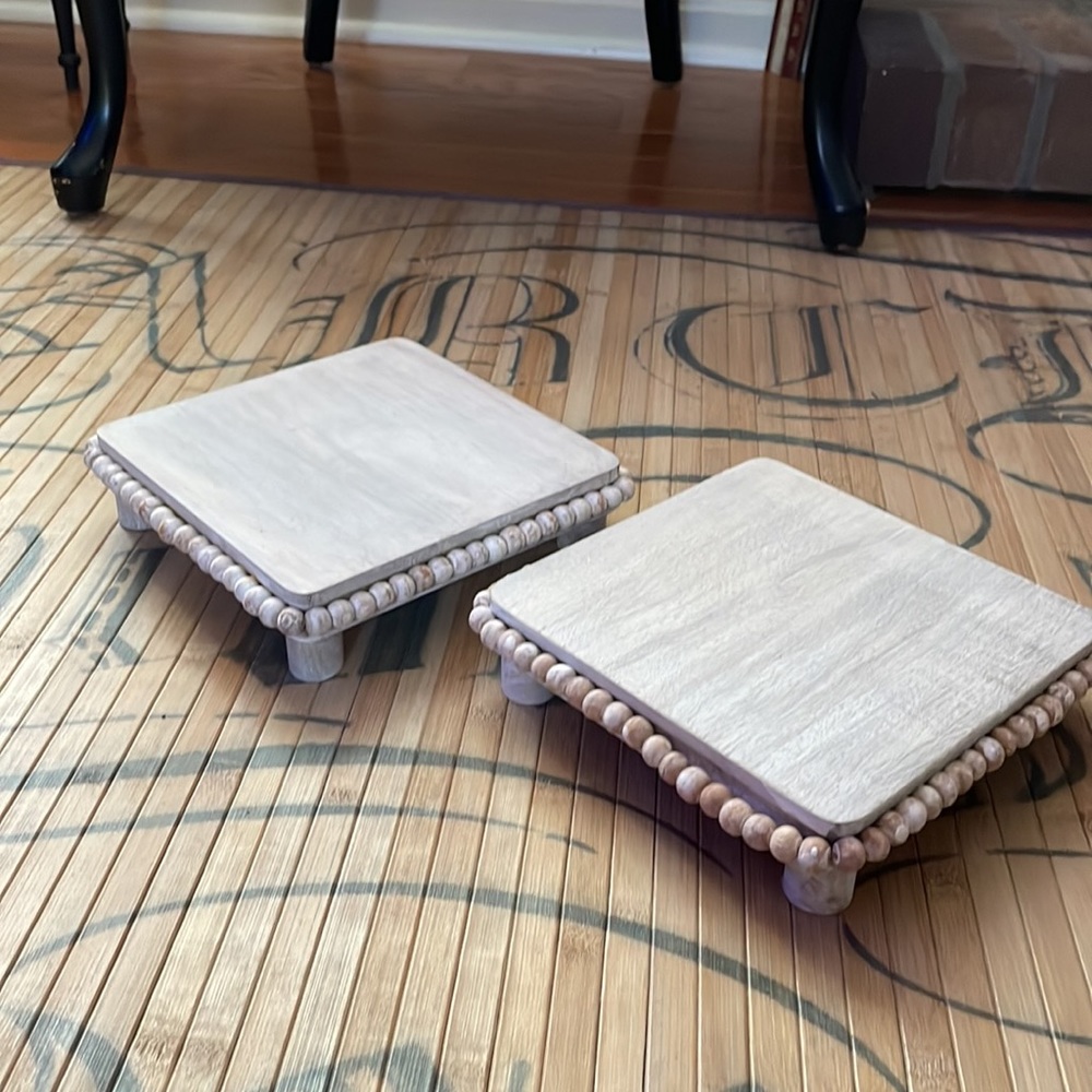 Shabby Chic Risers (set) - Picture 2 of 4